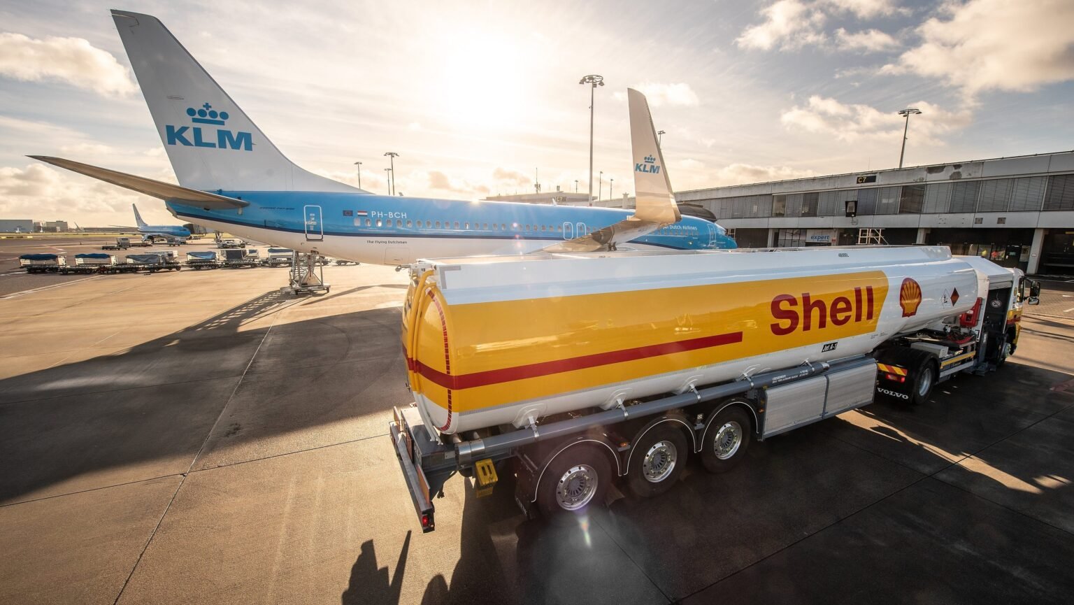 Shell Sets Sights On Sustainable Aviation Fuel • Carbon Credits