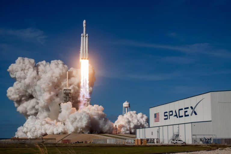 SpaceX to Explore Carbon Capture