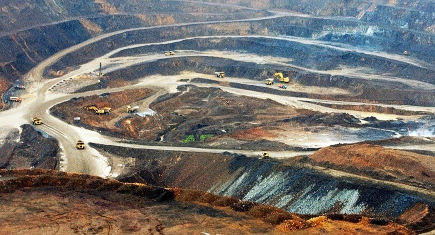 Saudi Arabia invests in mining industry for critical metals