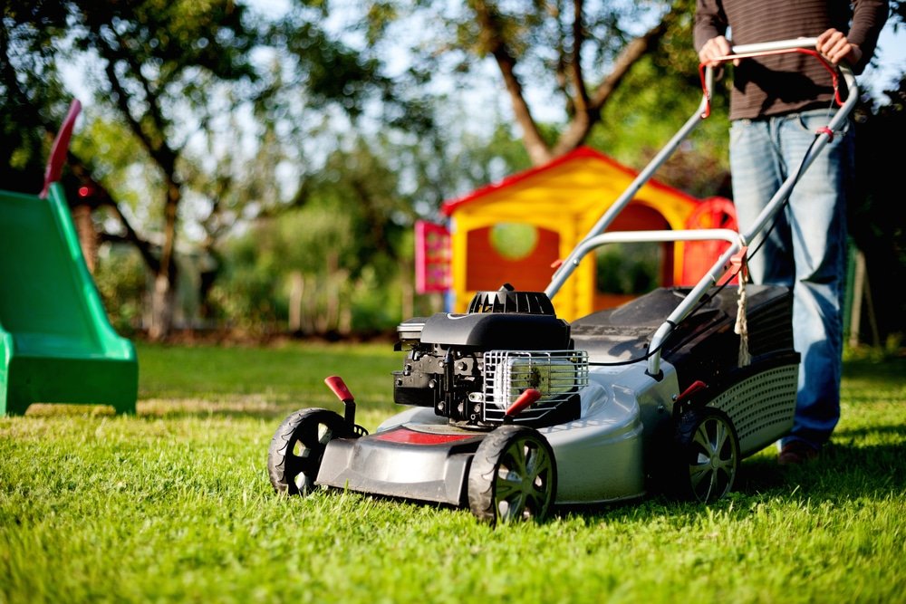 California bans new sales gas lawn care equipment by 2024