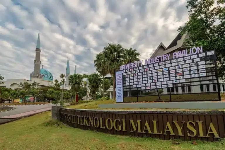 Singapore’s CRX Partners with Malaysian University for Carbon Projects