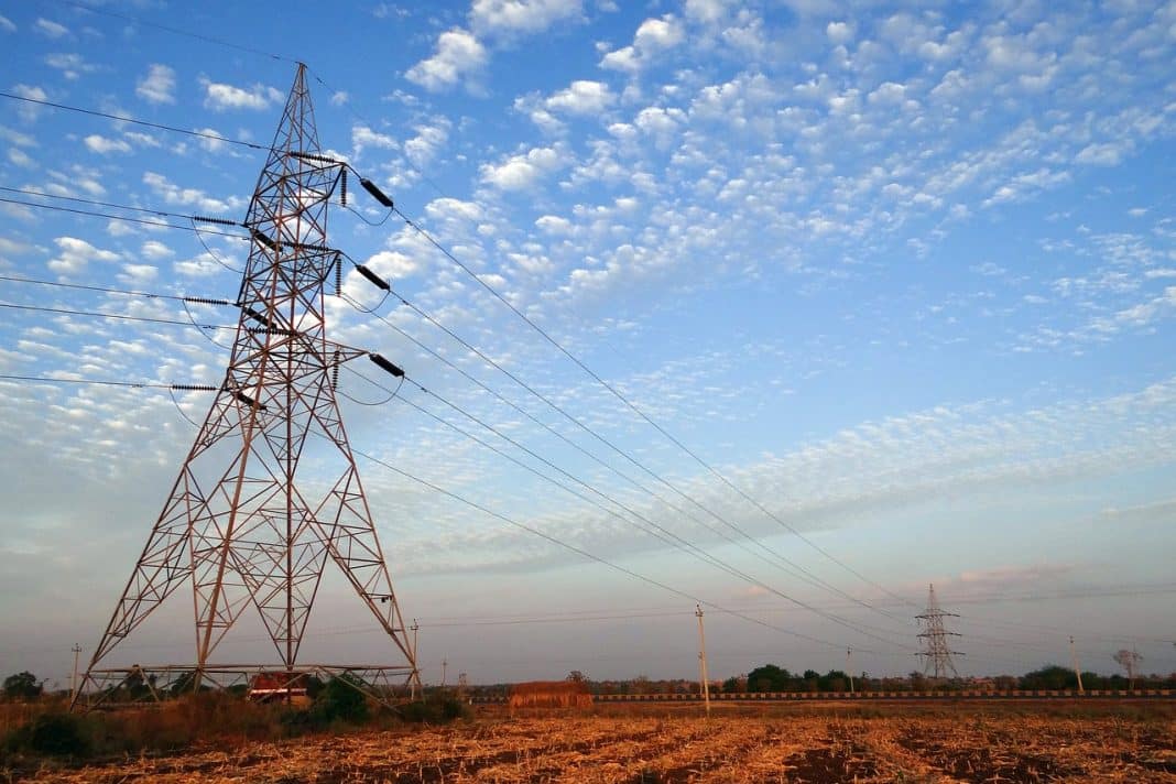 Powering the West: How Transmission Projects Can Slash Carbon Emissions by 73%